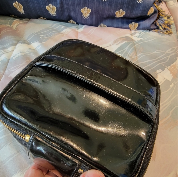 Chanel Black Patent Cosmetic Case PM - Picture 4 of 12